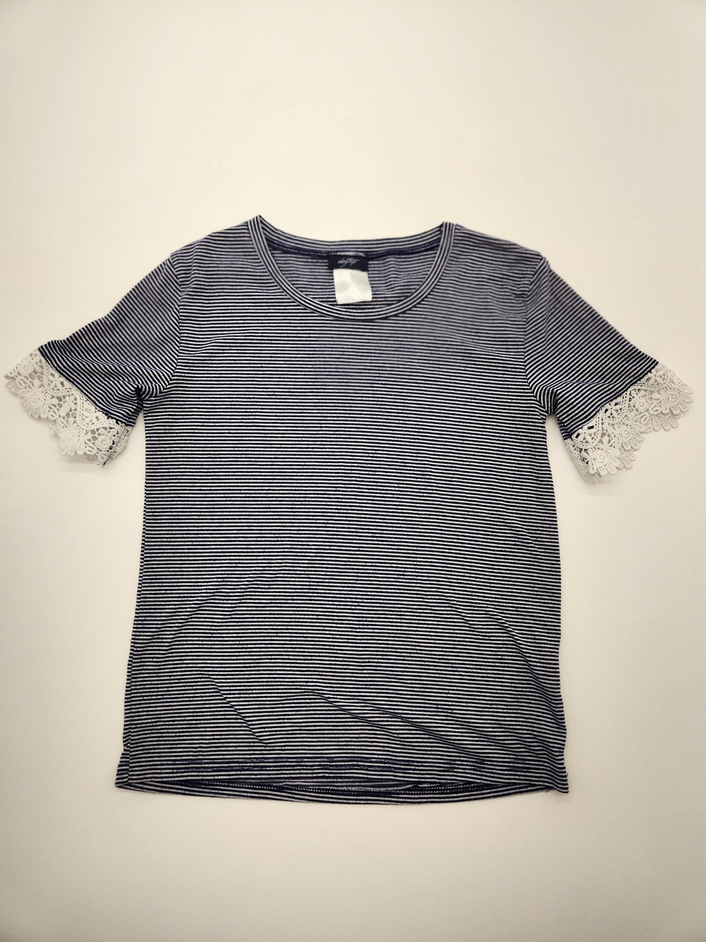 Daytrip Girls Youth Medium Navy White Striped Lace Sleeve Top
